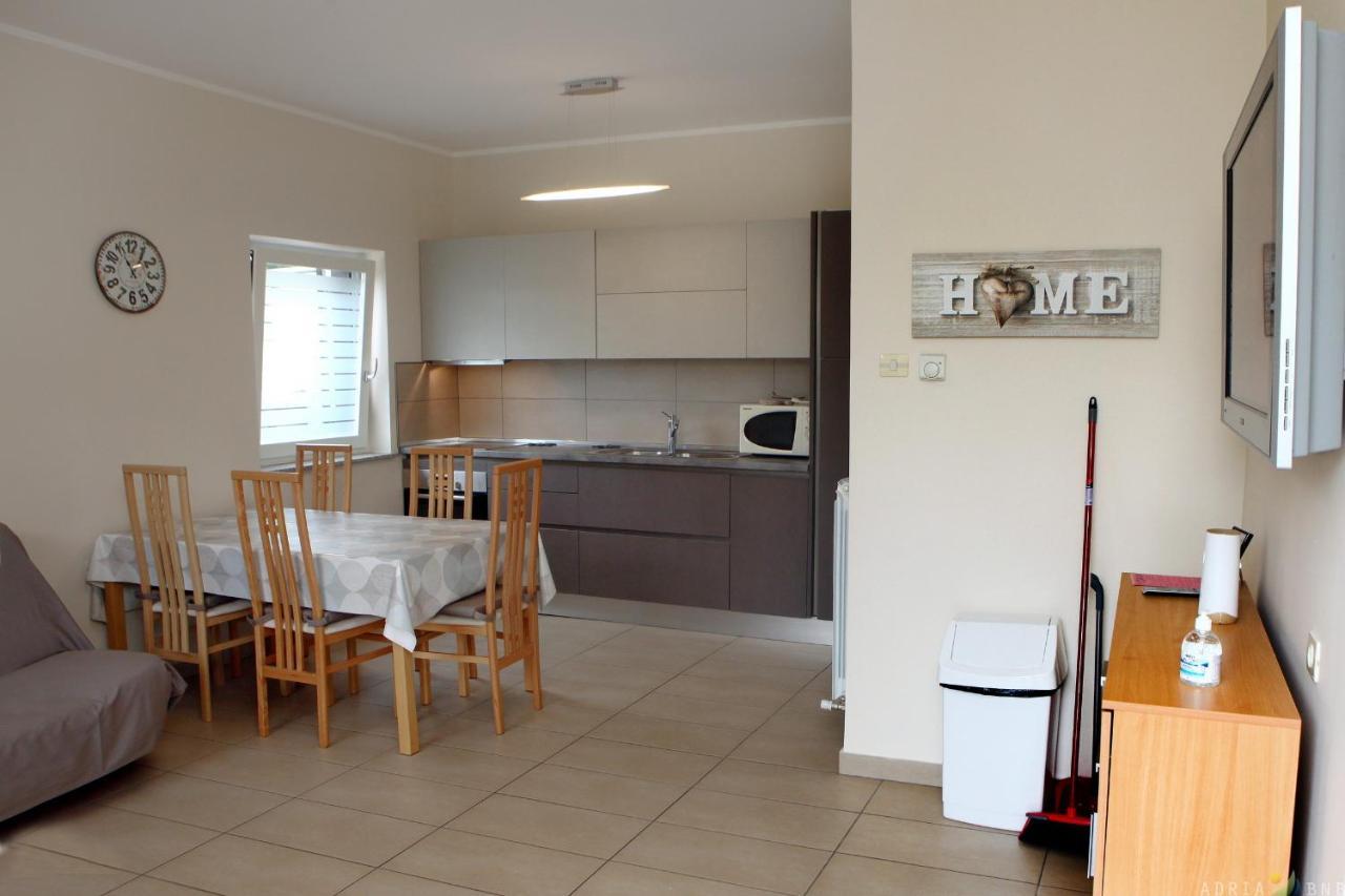 Spacious Izola Apartment Sl מראה חיצוני תמונה