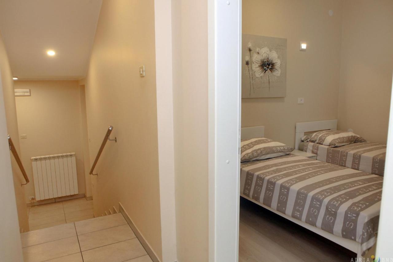 Spacious Izola Apartment Sl מראה חיצוני תמונה
