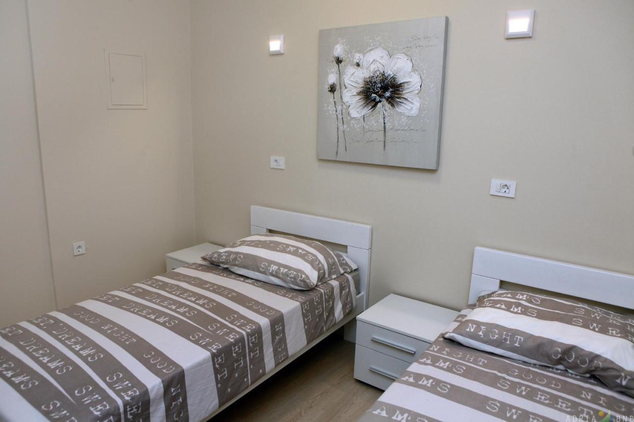 Spacious Izola Apartment Sl מראה חיצוני תמונה