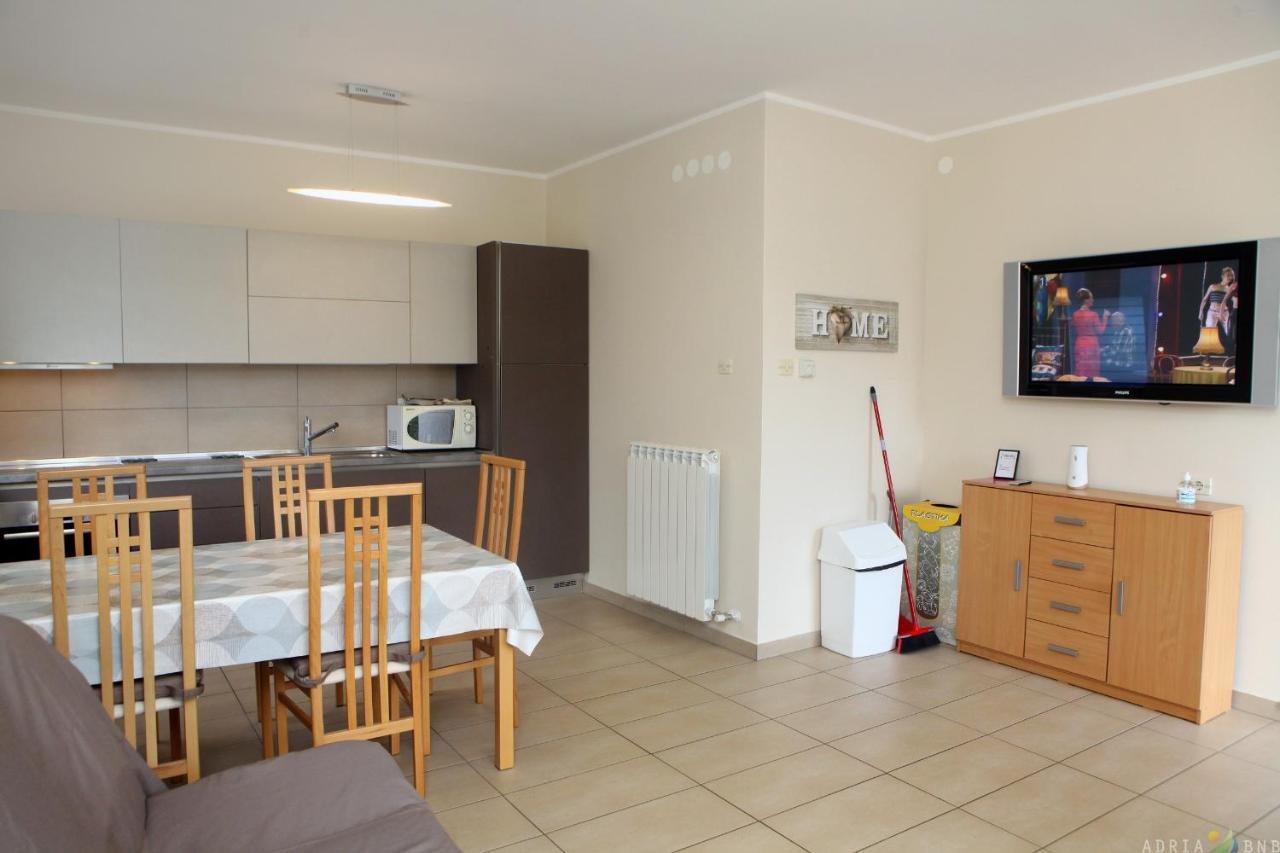 Spacious Izola Apartment Sl מראה חיצוני תמונה