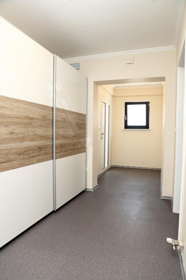 Spacious Izola Apartment Sl מראה חיצוני תמונה